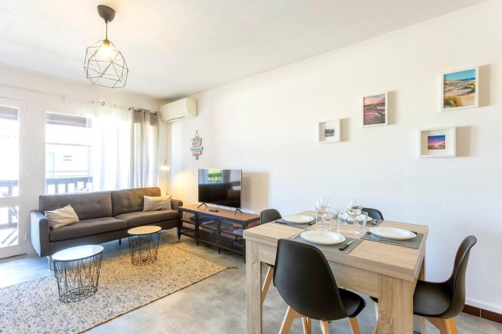 Chez Audrey - Agreable Appartement Duplex Climatise Et Convivial Le Grau-du-Roi Buitenkant foto